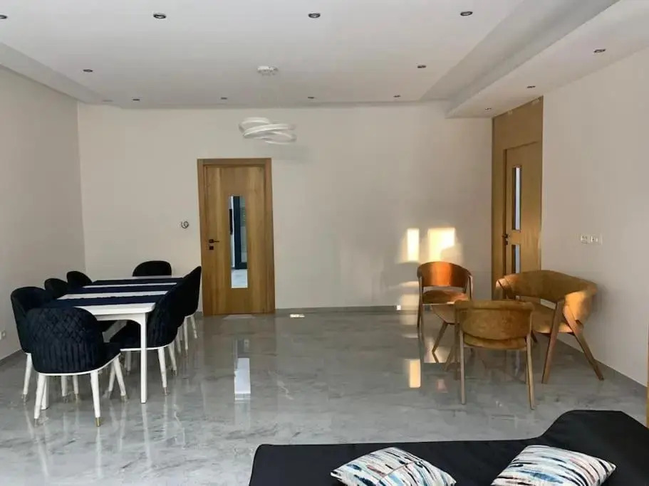 Appartamento di lusso a V785+3V9 Tunis