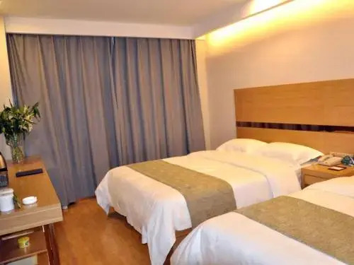 GreenTree Inn Golmud City Southern Suburb Express Hotel