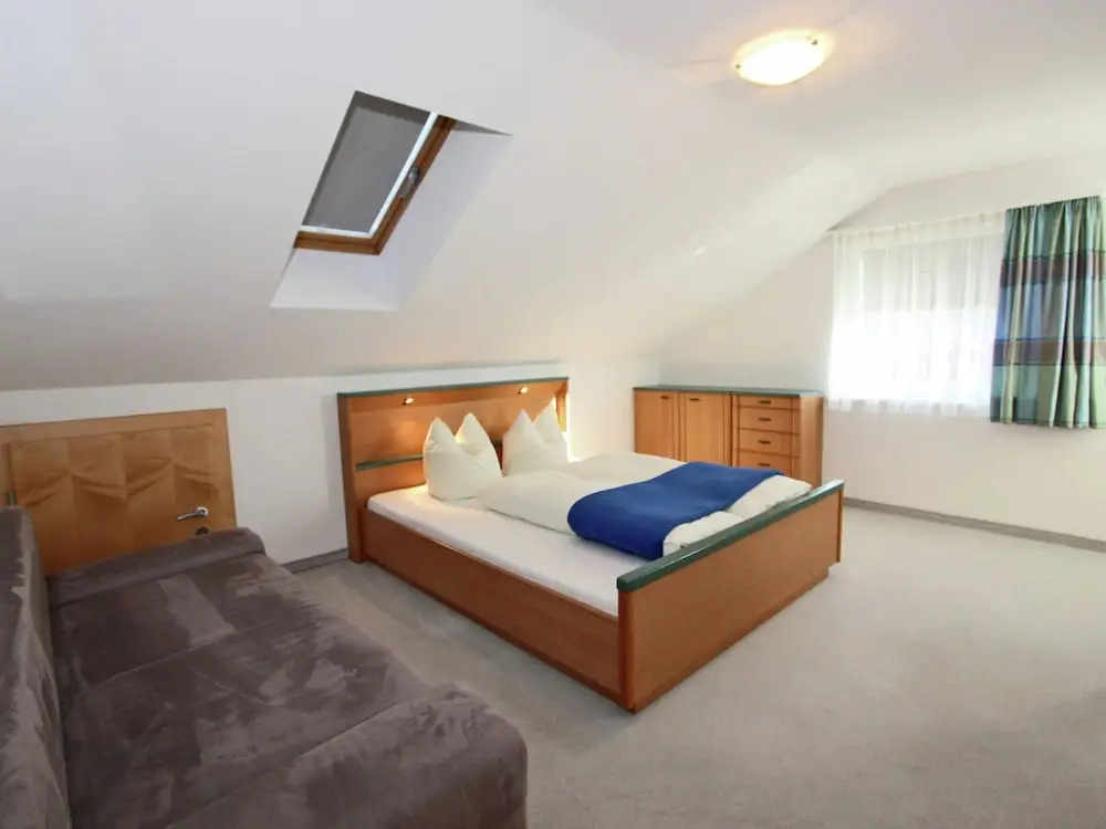 Modern Apartment in Fiss at Ski Bus Stop