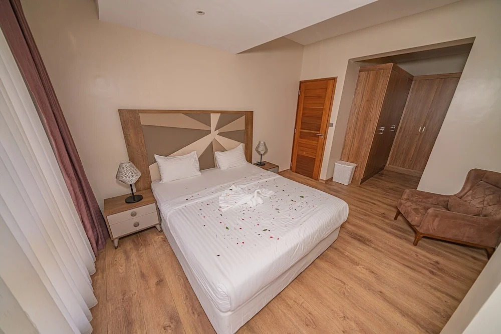 Lux Suites 37 on Kikambala Apartments