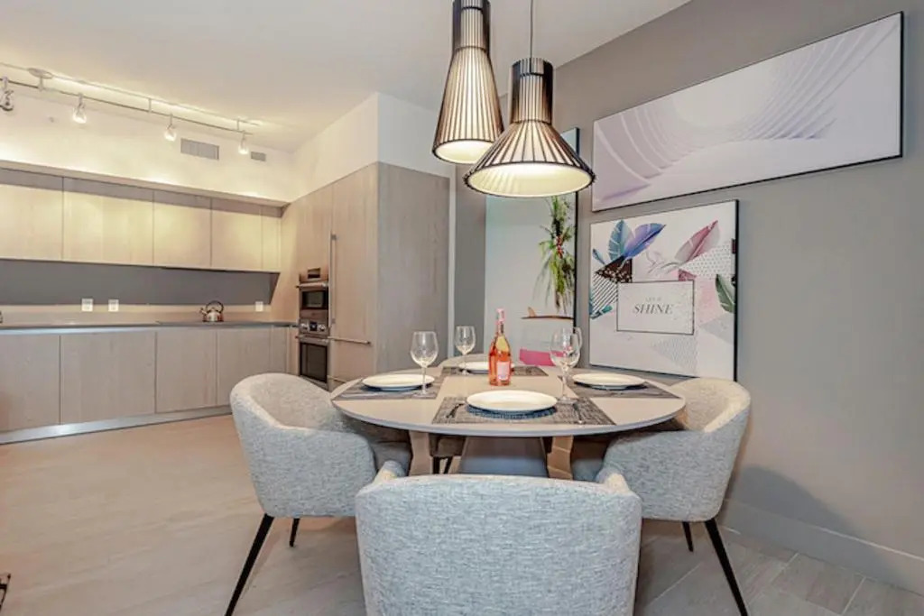 5 Stars Luxury 1BR -FRONT Intracoastal VIEW