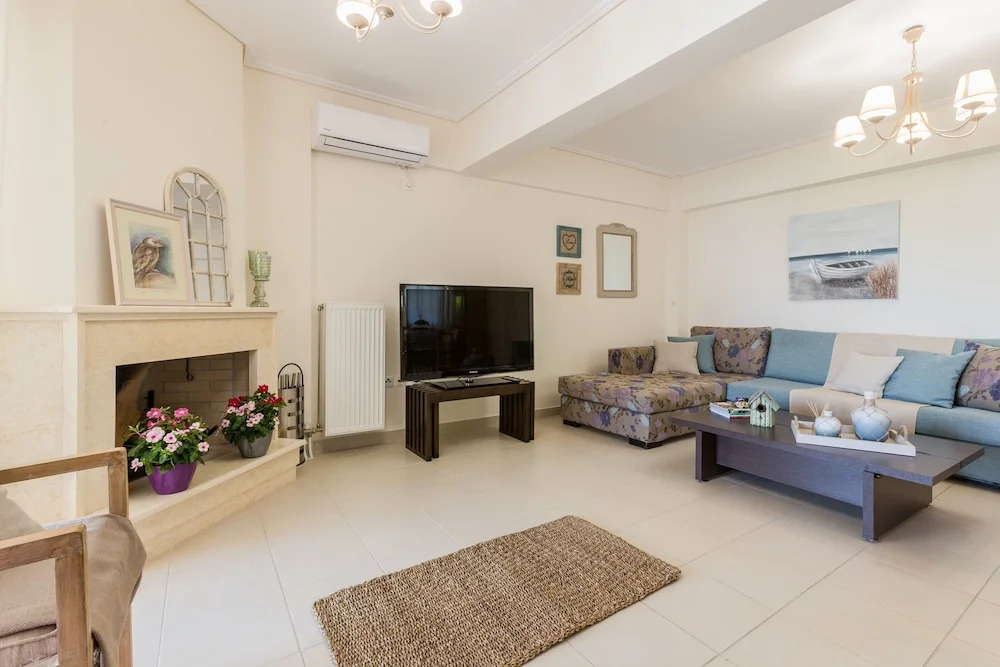 New stylish apartment with Sea View