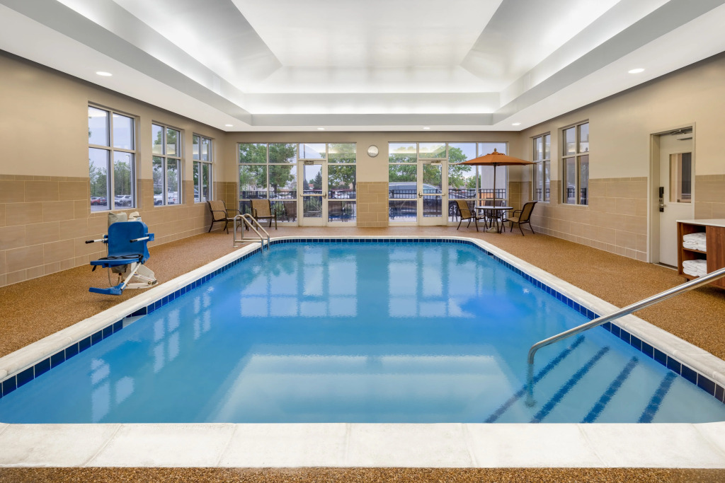 Holiday Inn Express & Suites Colorado Springs-Airport by IHG