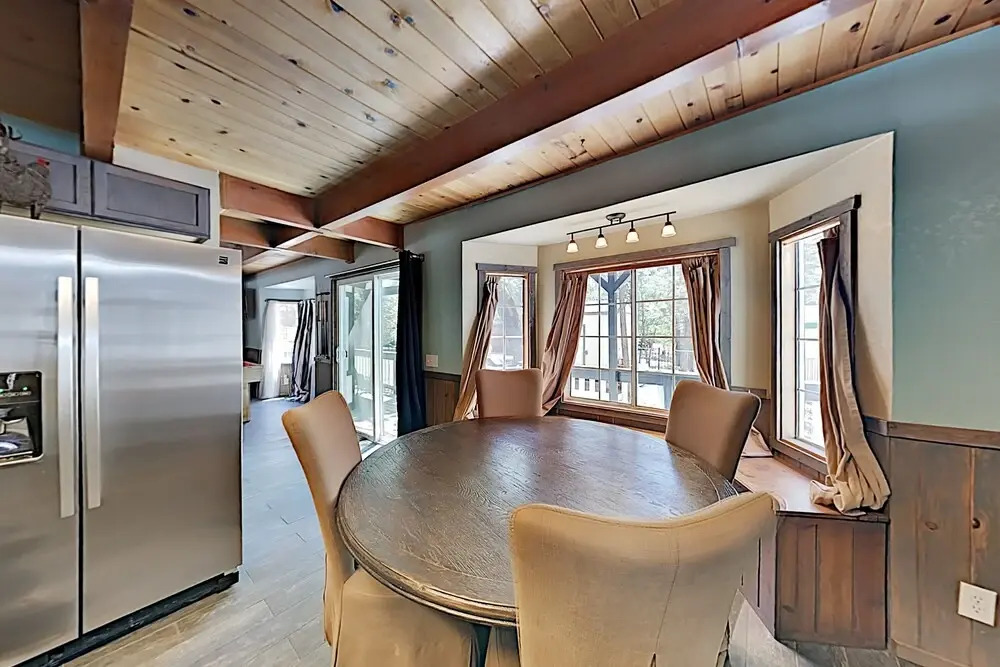 262sbern 4 Bedroom Home