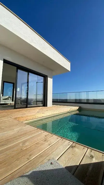 Luxury Villa with Infinity Pool