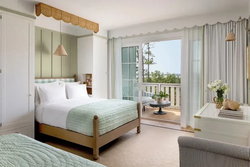 The Dunlin, Auberge Collection