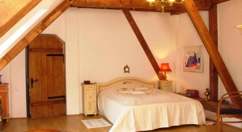Casa Rozelor