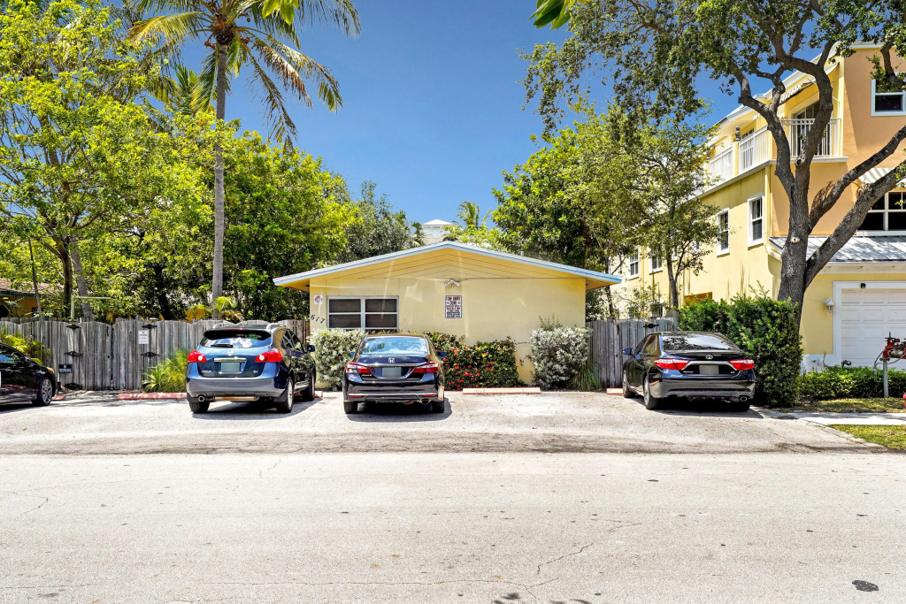 Just Beachy Apt 3 in Fort Lauderdale