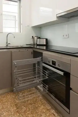 Lovely apt in Metaxourgio Center