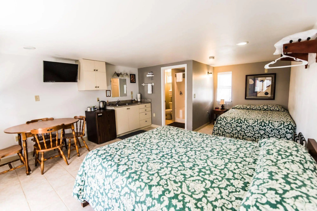 Riverwalk Park Inn
