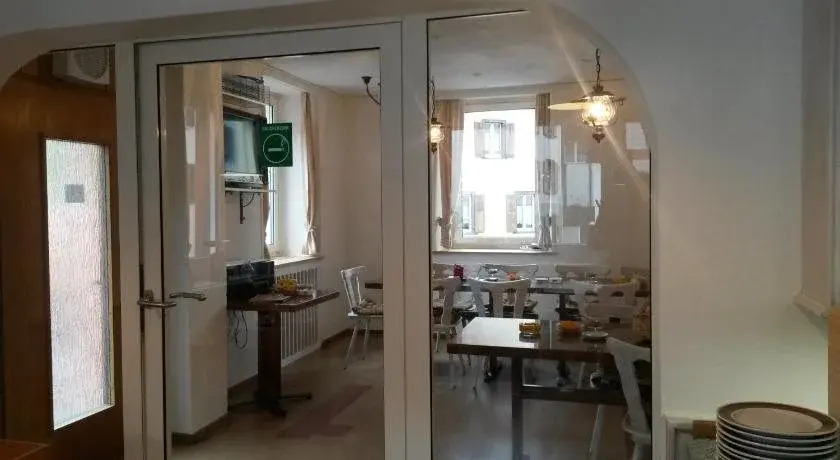 Hotel Rätia