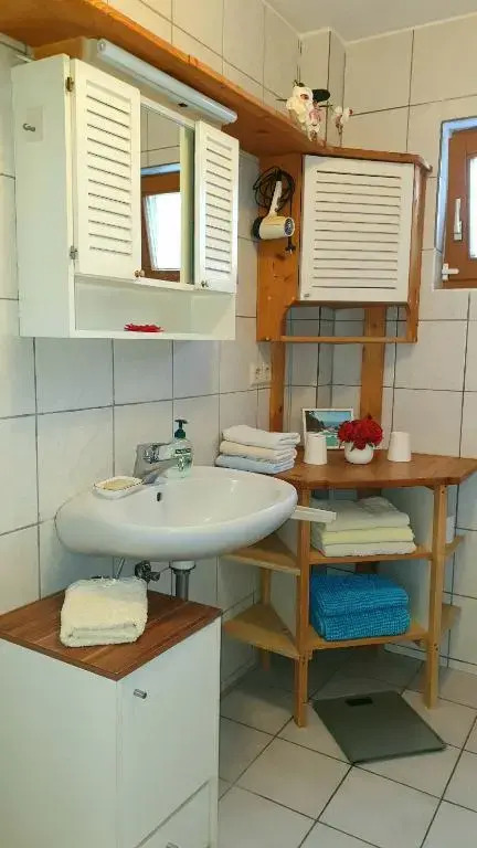Sonnenbuhl Inn Suite & Garden An Den Thermen '35c'