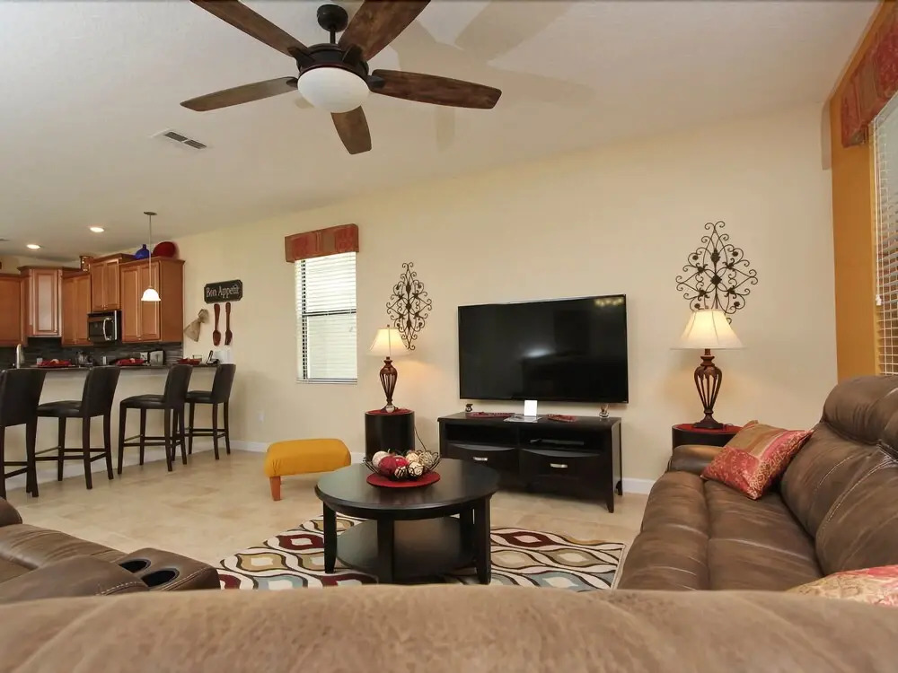 Champions Gate 1421 - Nine Bedroom Villa with Private Pool