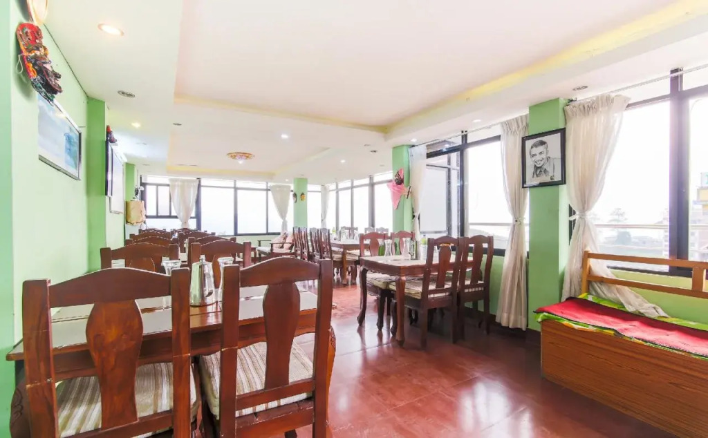 OYO 230 Mount Everest Hotel and Resort