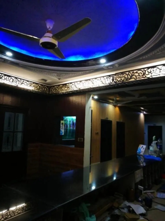 Hotel Laxen Inn Multan