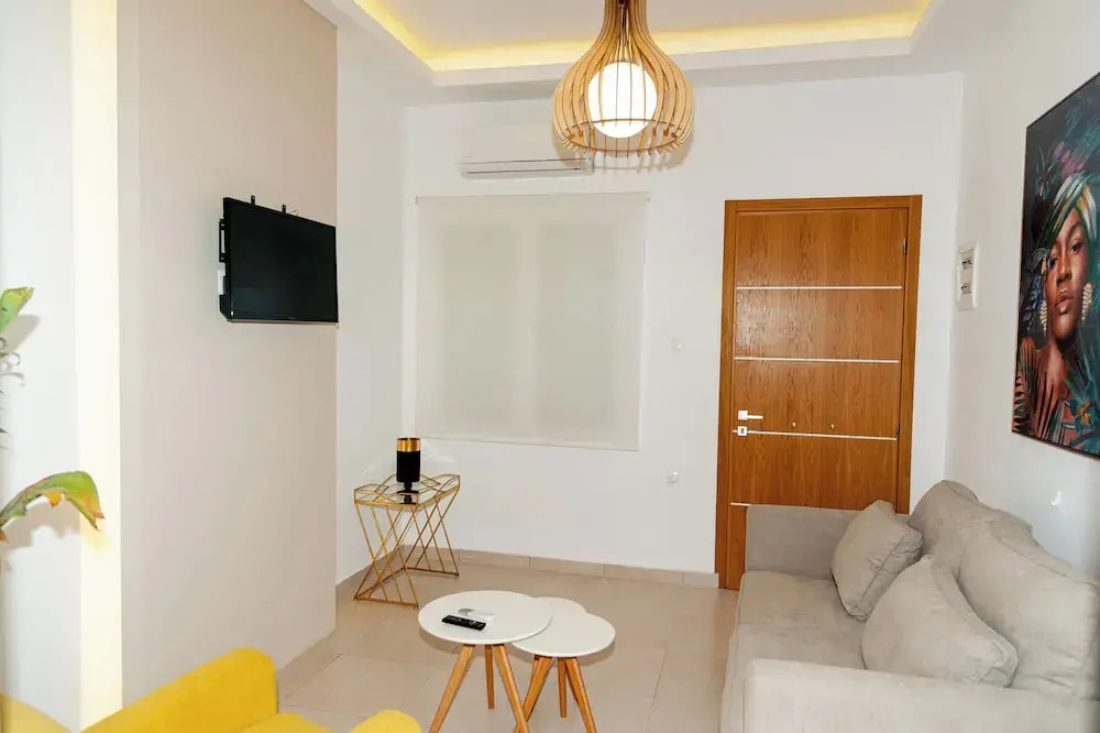 Luxsuites