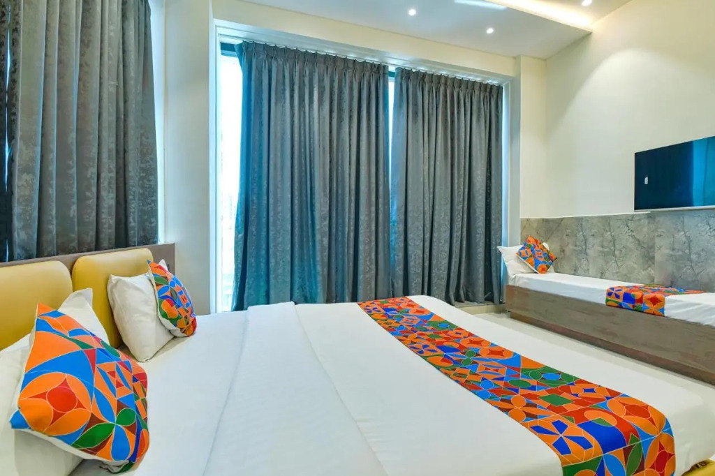Hotel Gold Palace Inn