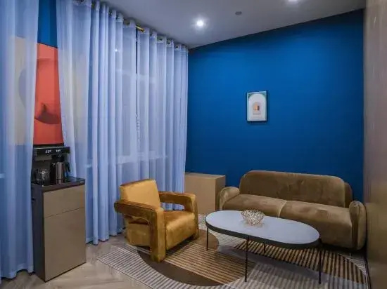 LanOuShangPin Hotel (Taiyuan South Station University of Finance and Economics)