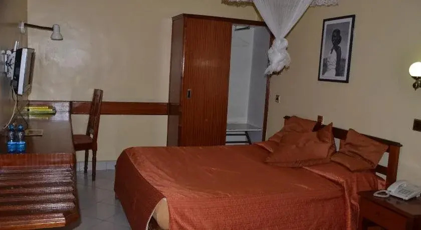 Paris Hotel