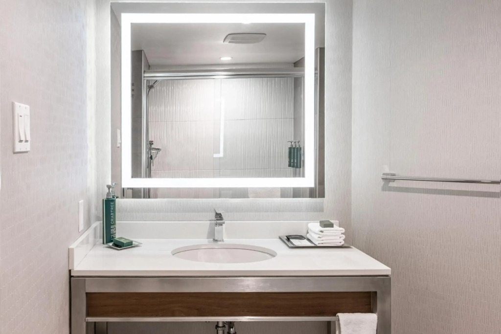 Ômage Hotel, Montreal Laval, a Tribute Portfolio Hotel