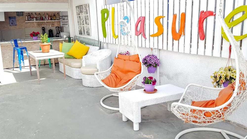 Room in Studio - Pleasure Studios1 Person 3