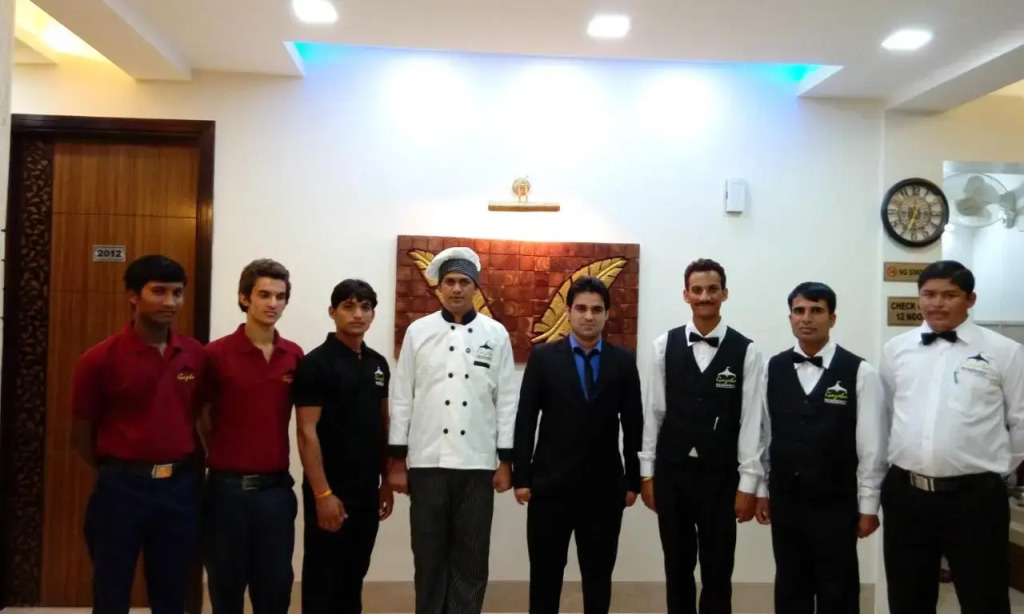 Gazebo Inn & Suites Medanta
