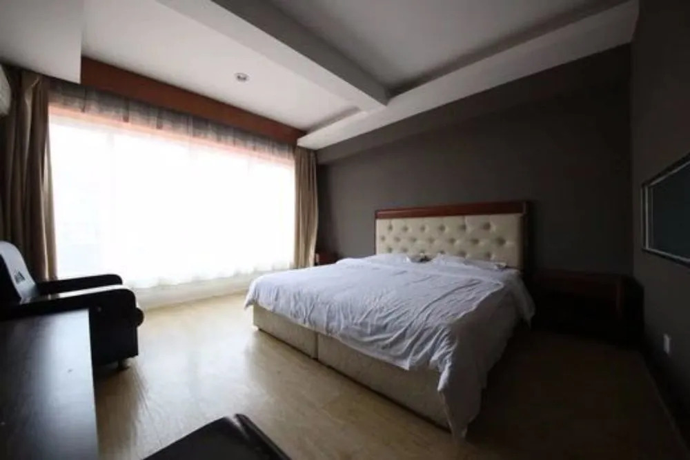 Yanwoling Garden Hotel