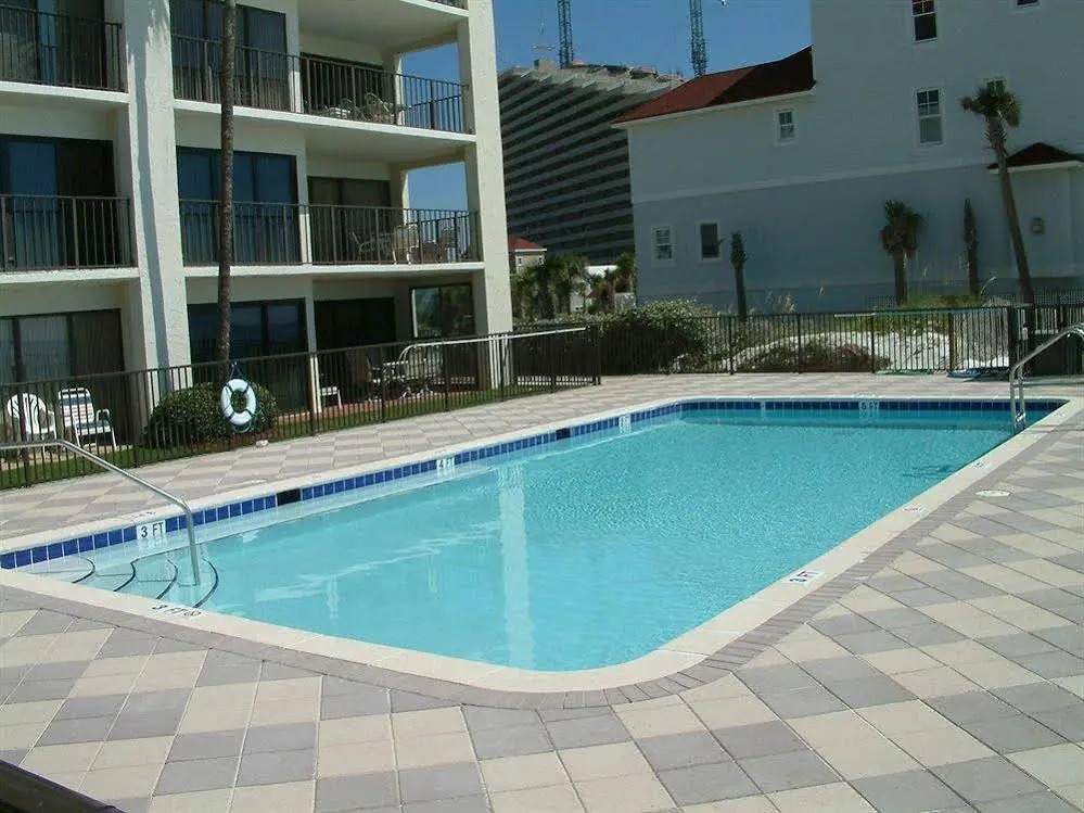 Sterling Resorts - Huntington by The Sea