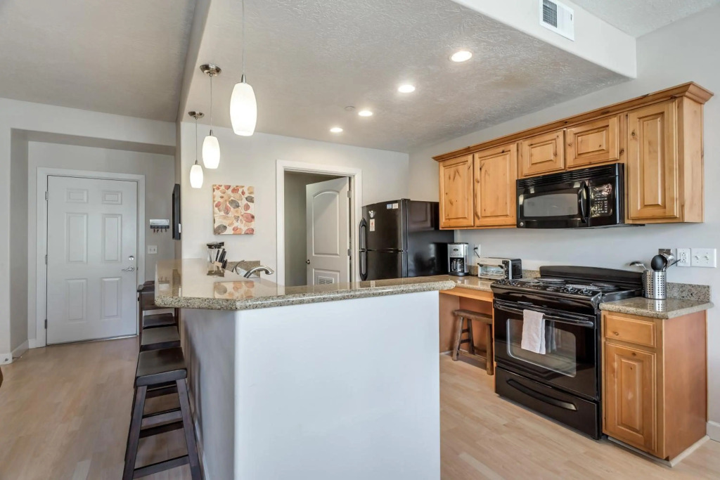 Downtown Condo Near Convention Center