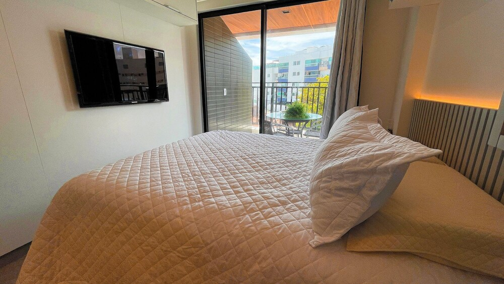 OCEAN - STUDIO COM VARANDA - By Living