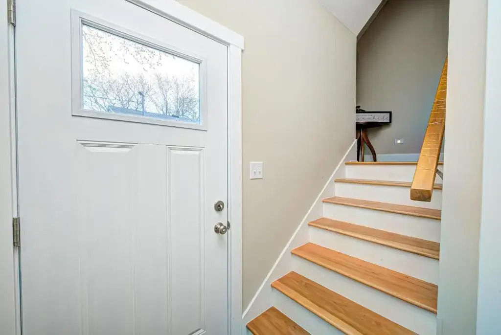 Stylish 1BR Condo 1 Mile To Downtown