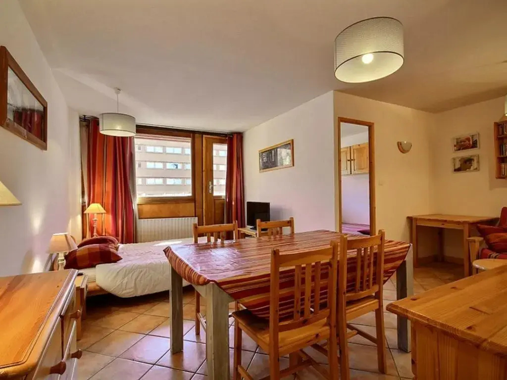 Appartement La Plagne, 2 pièces, 5 personnes - FR-1-455-56