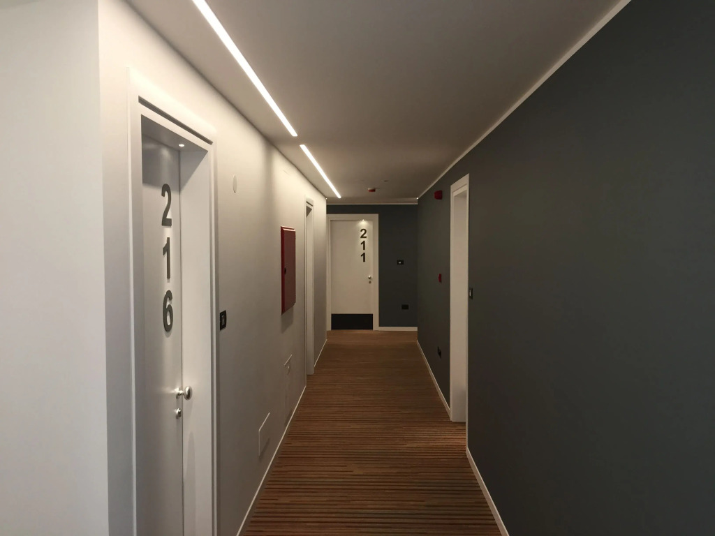 Tourist Hotel