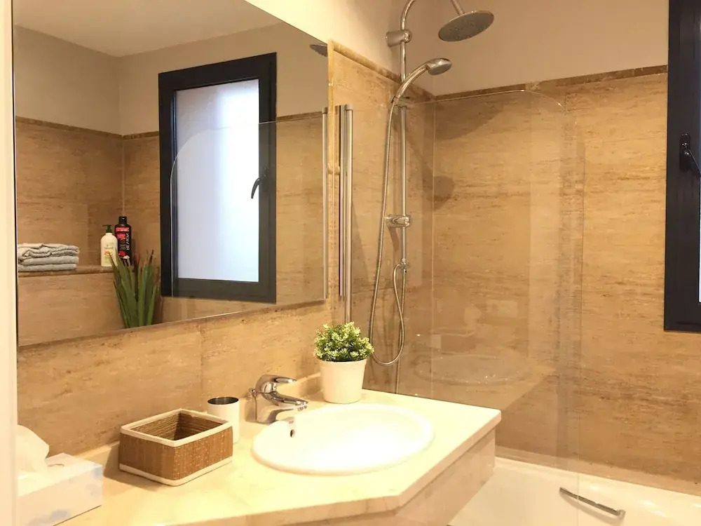 Superb SEA & Sunrise Luxurious Apartment