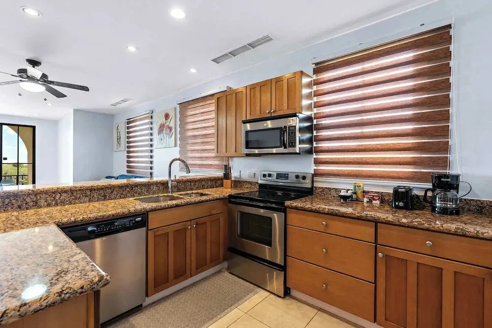 Coco Top-Floor 3-BD Ocean-View Unit at Pacifico By SPCR