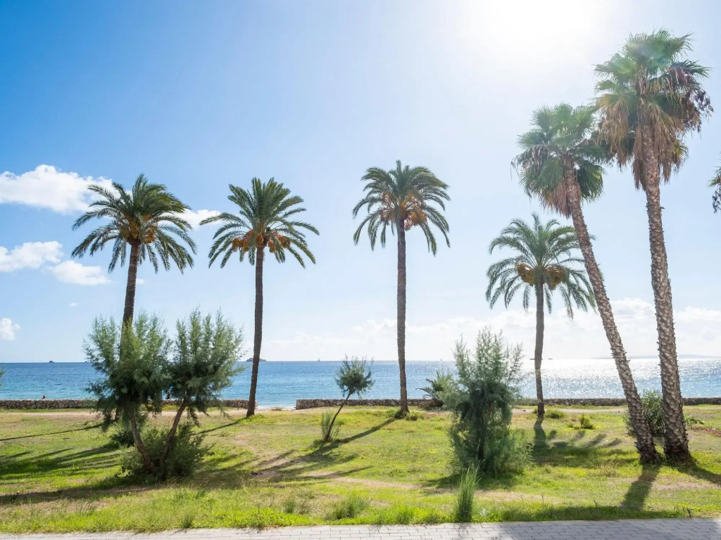 Charming Apartment in Ibiza-stad Near Seabeach