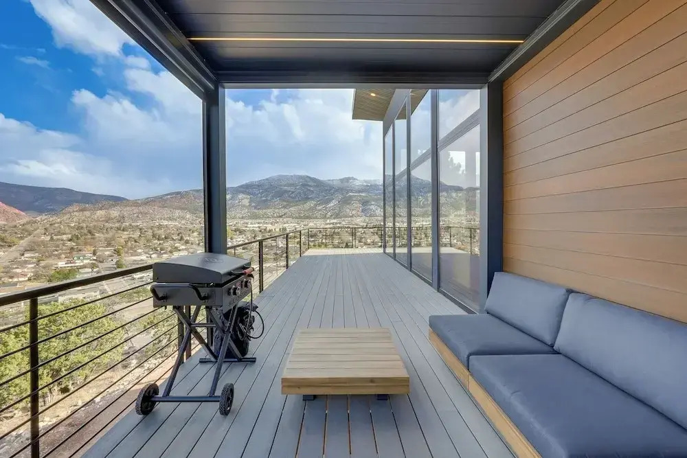 Modern Mtn-view Retreat, 18 Mi to Zion North