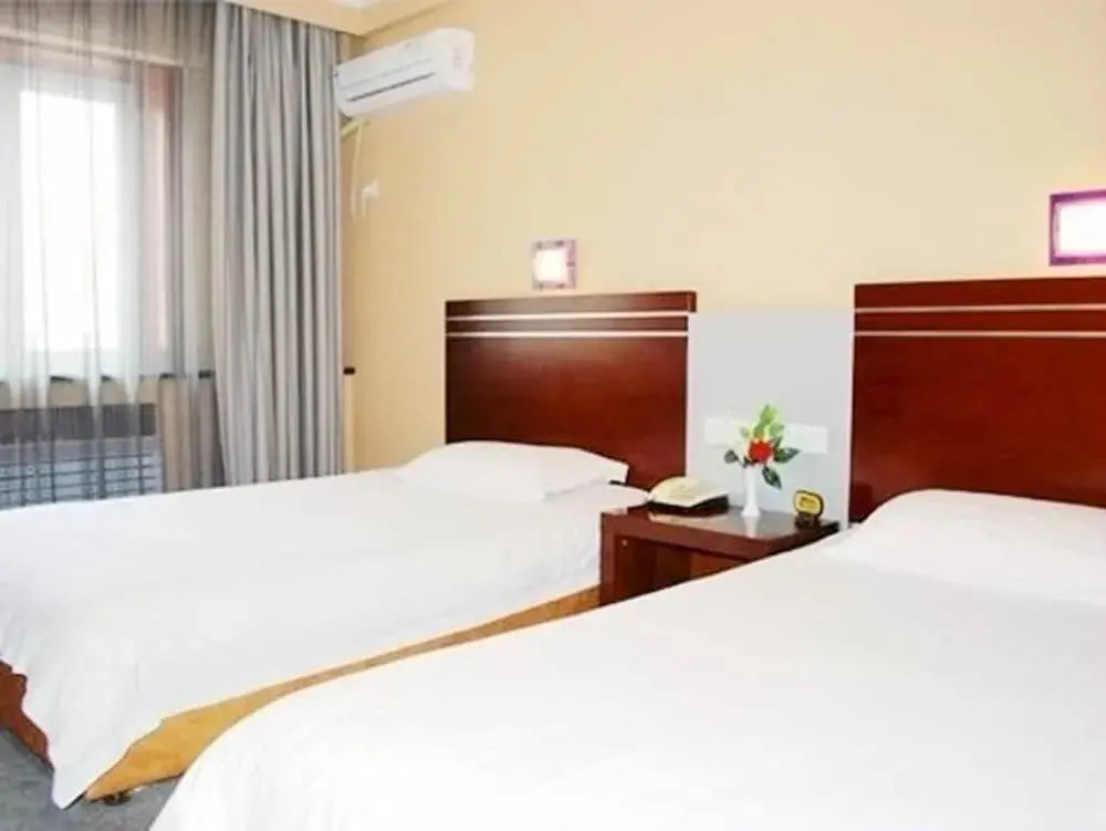 Down Town Holiday Hotel