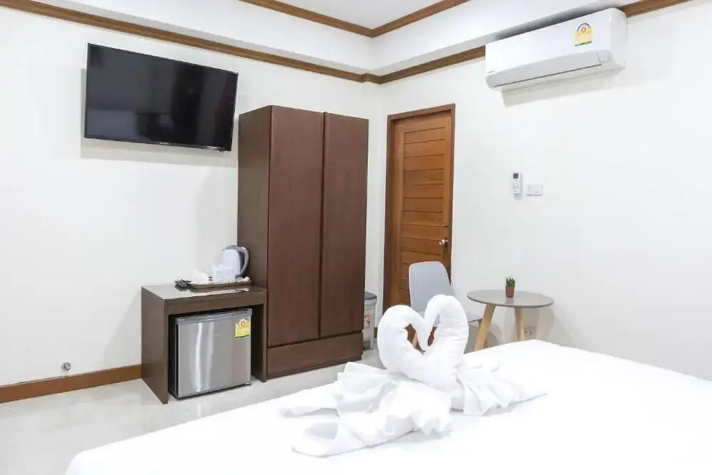 Suthep Home & Hostel