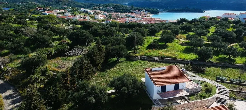 Lontos Suites