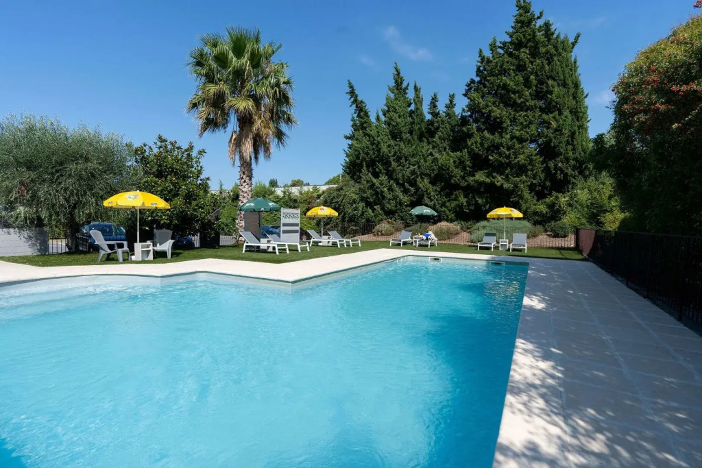 Brit Hotel Avignon Sud Le Calendal