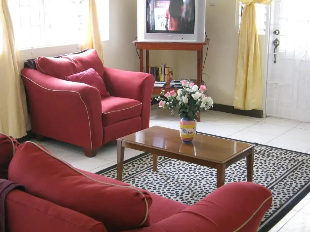 Evelyn's Apartment
