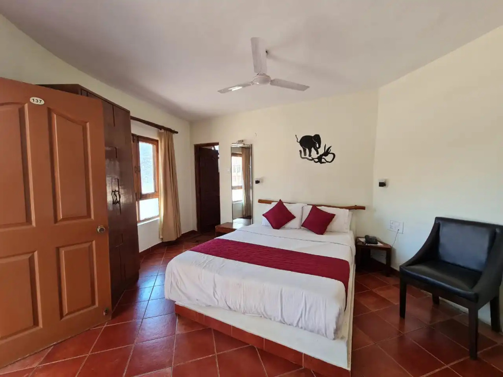 Country Club Wildlife Resort