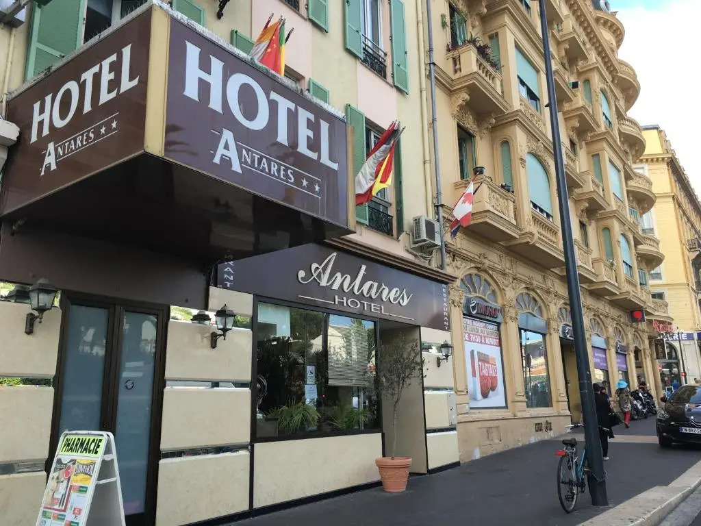 Antares hostel
