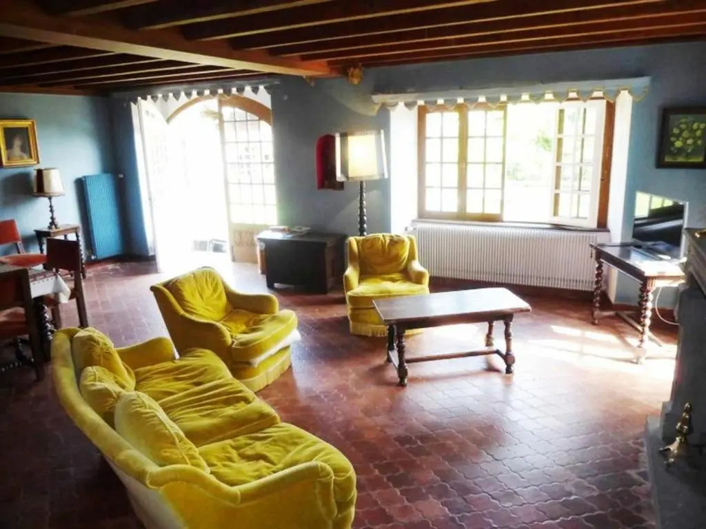 Maison calme avec grand terrain, proche commodités et sites médiévaux - FR-1-582-133