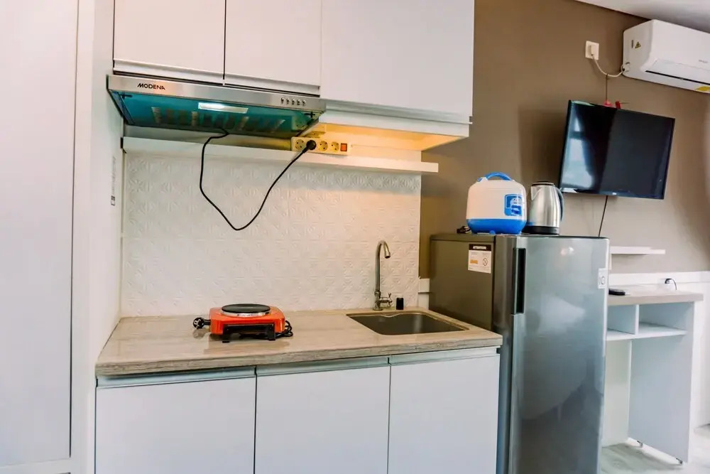 Minimalist And Comfy Studio Apartment At Bintaro Icon