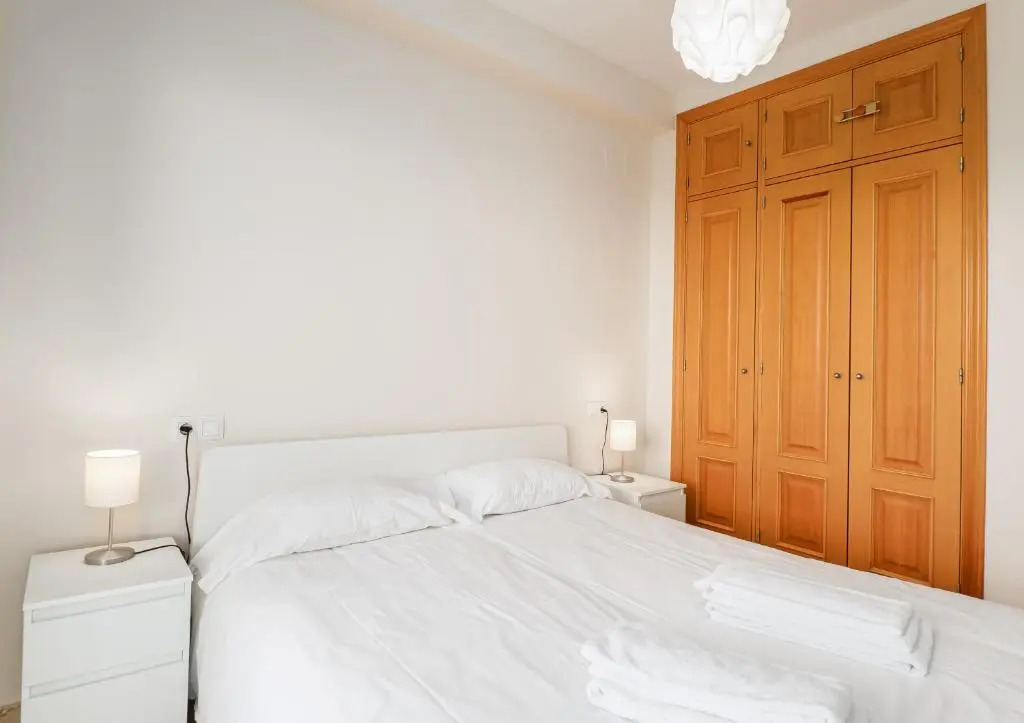 5004-Amazing 2 bedrooms with terrace sea view
