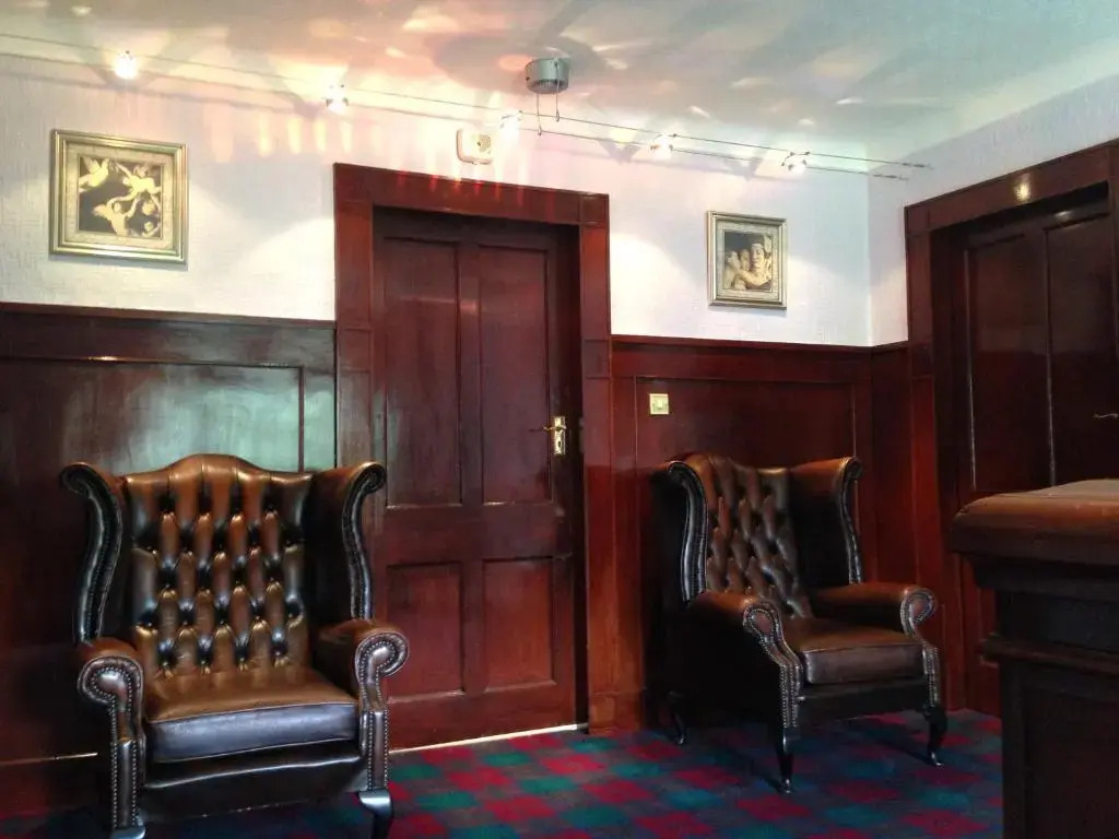 "SUPERB SEA-VIEWS" ROOM only at WETHERBY NAIRN