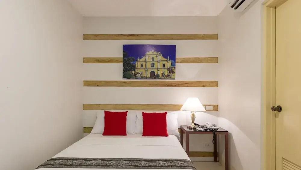 Metro Vigan Inn