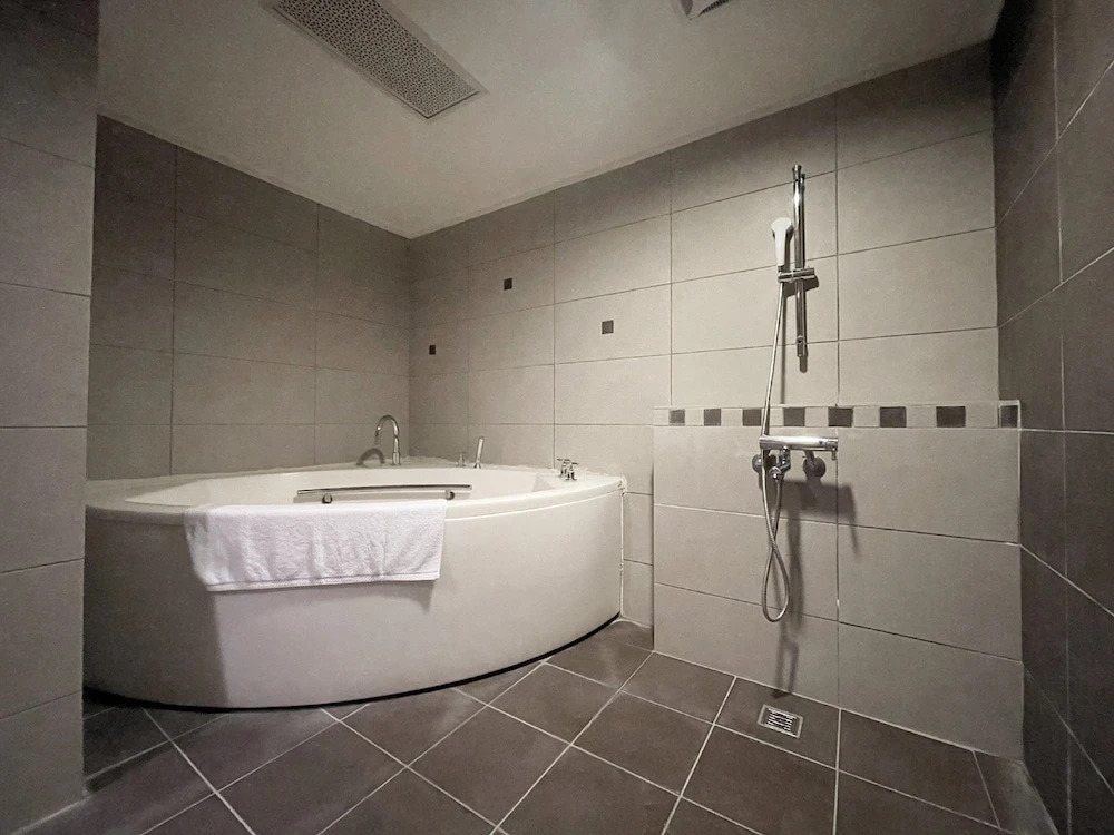Guide Hotel Hsinchu Zhongyang